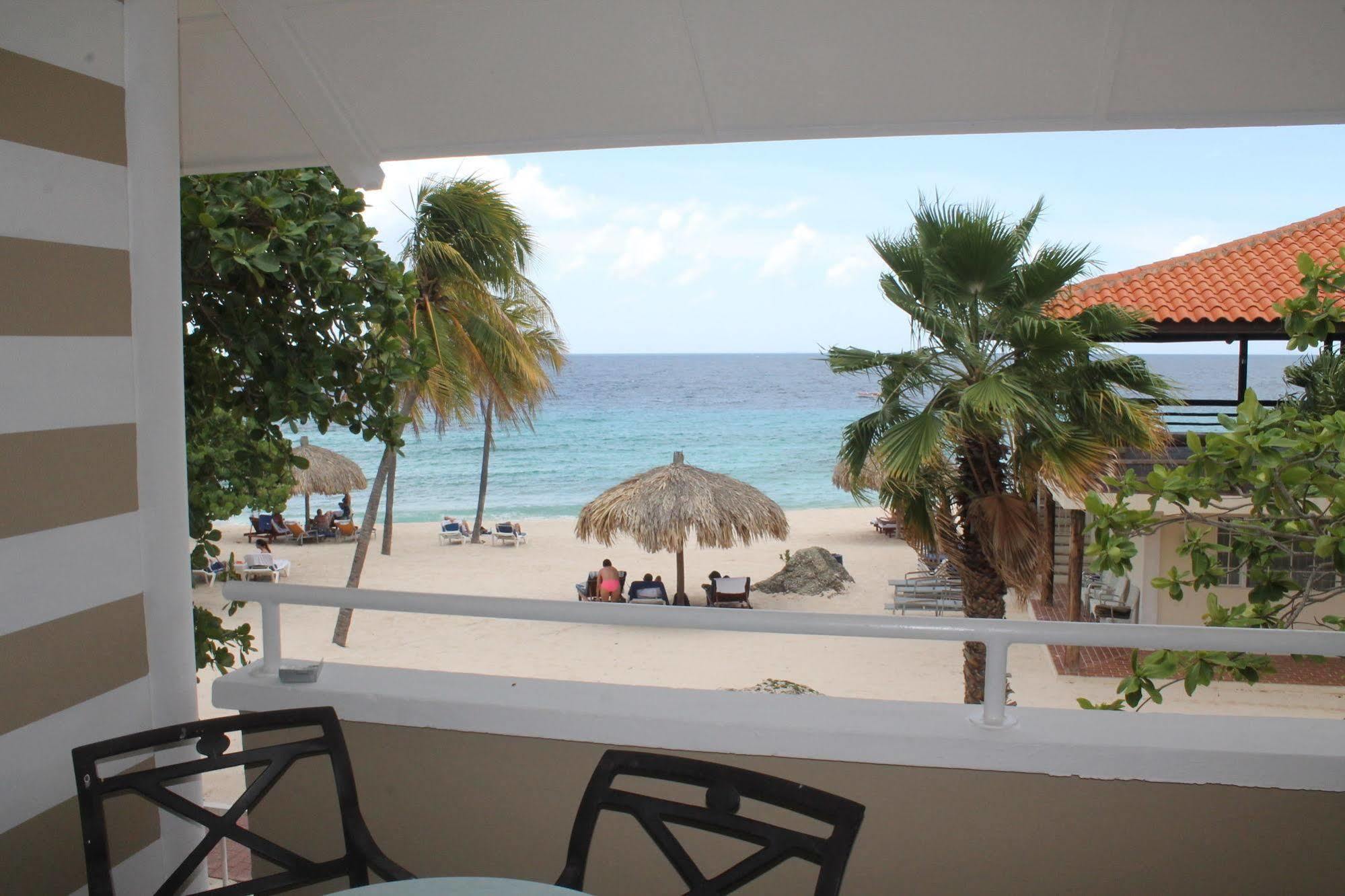 ᐉ MOOMBA BEACH CLUB ( PISCADERA BAY, CURACAO ) REAL PHOTOS & GREAT DEALS